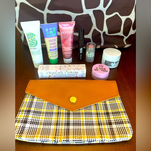Other - IPSY GLAM BAG Includes 8 ITEMS PLUS MAKEUP BAG